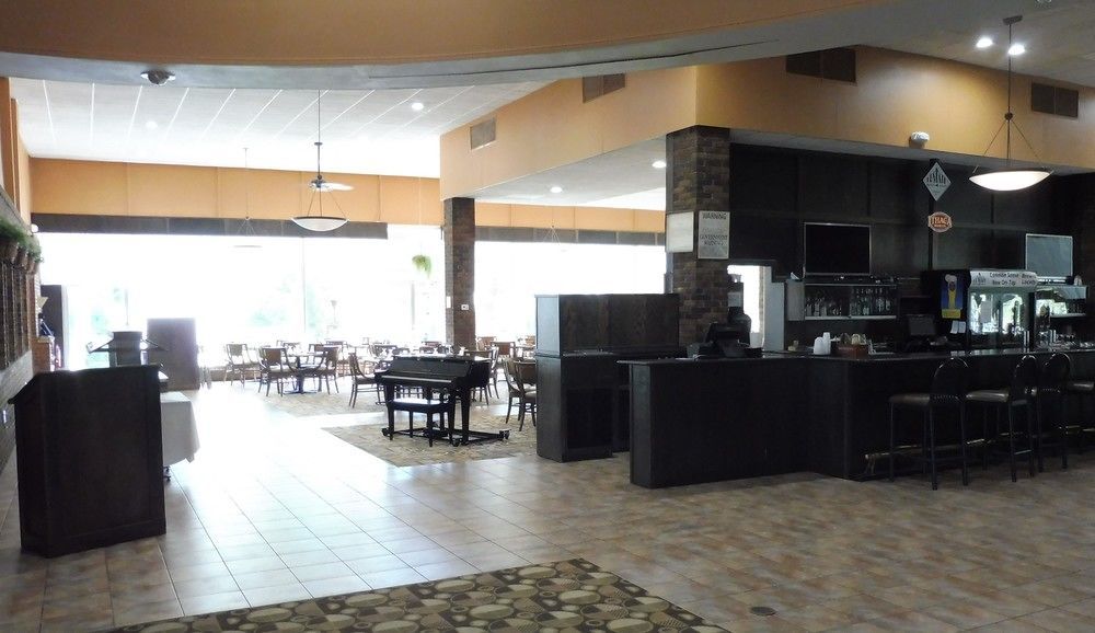 Quality Inn & Suites Owego Екстериор снимка
